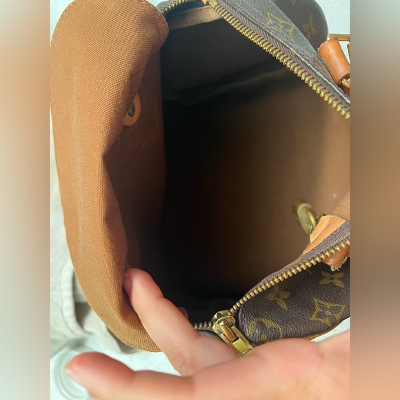 90s Speedy Louis Vuitton - Picture 12 of 15